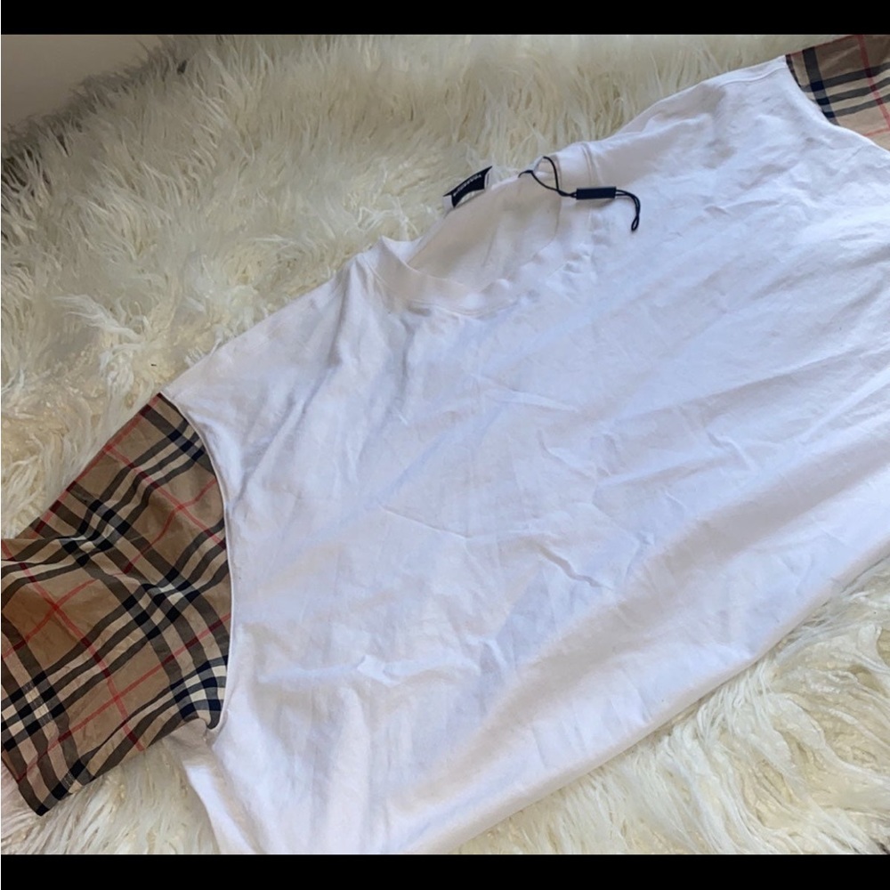 Authentic Burberry shirt Size Large